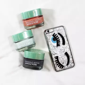 Le masque lissant de Chloé Bleinc sur le compte instagram de @chloebbbb