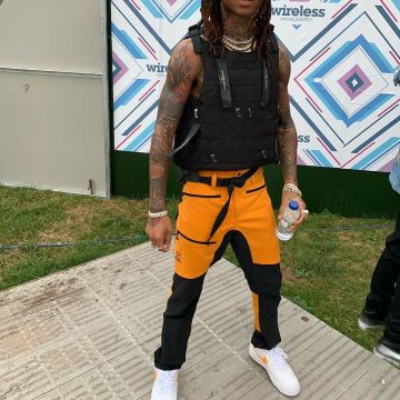 Sneakers Nike Air Force 1 white swoosh yellow Swae Lee on the account instagram of @swaelee
