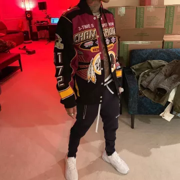 Zapatillas analógicas adidas Yeezy Boost 700 de Swae Lee en @swaelee