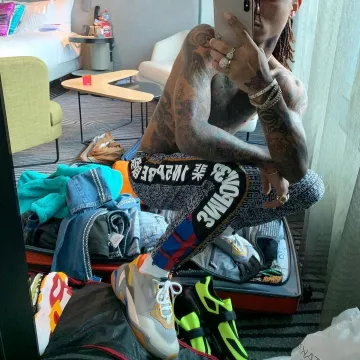 Zapatillas Puma Thunder Spectra Grey Yellow de Swae Lee en @swaelee