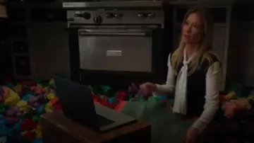 Max Mara White Polka-dot silk crepe de chine and stretch-jersey blouse worn by Dr. Joan Watson (Lucy Liu) in Elementary (Season 07 Episode 11)