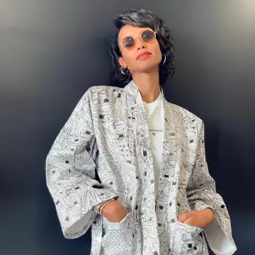 The kimono worn by Sonia Rolland on his account Instagram