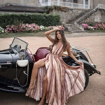 Vestido largo efecto serpiente de Lisa Germaneau en la cuenta de Instagram de @lisagermaneau