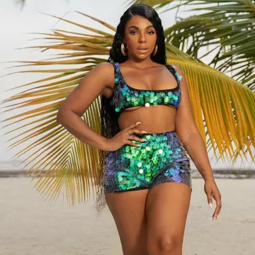 Le Short en sequins noirs de Ashanti sur le compte instagram de @ashanti