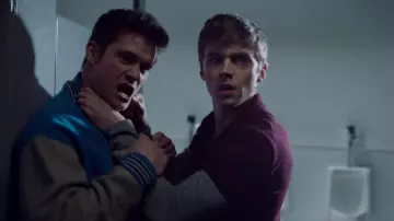 Burgundy t-shirt with grey sleeve worn by Alex Standall (Miles Heizer) in 13 Reasons Why (Season 03)