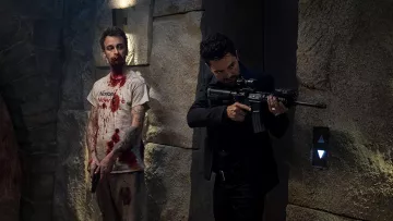 Nixon Maintenant Plus Que Jamais, T Shirt porté par Cassidy (Joseph Gilgun) dans Prédicateur (Saison 4)