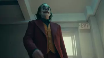 La veste rouge de Arthur Fleck / Joker (Joaquin Phoenix) dans Joker