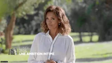 The white shirt of Karine Le Marchand in the ambition of intimate