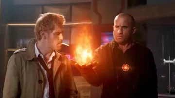 La réplique du Totem du Feu de Mick Rory (Do­mi­nic Pur­cell) dans DC's Le­gends of To­mor­row (S03E15)