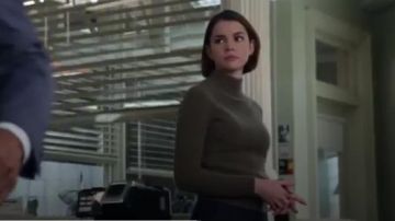 J.Crew Isabel Knitted Turtleneck Sweater usado por Callie Adams Foster (Maia Mitchell) en Good Trouble (Temporada 02 Episodio 08)