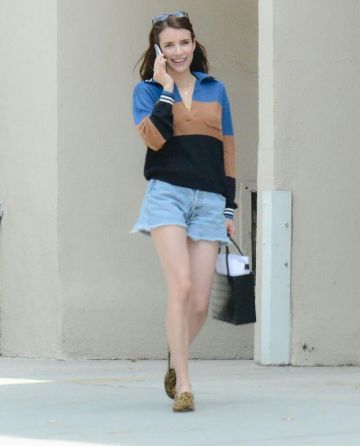 Re/Done + Weejuns los mocasines Whitney en textil leopardo usado por Emma Roberts Los Feliz 7 de agosto de 2019 