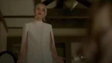 BCBGMAXAZRIA Upas Cape Jacket worn by Lizzie Saltzman (Jenny Boyd) in Legacies (Season 01 Episode 05)