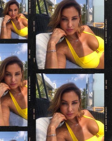 Le Haut de maillot côtelé à balconnet jaune de Malika Ménard sur le compte Instagram de @malikamenard14