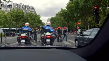 Le second immeuble parisien du trajet en voiture dans la série Jack Ryan (Saison 01 Episode 03)