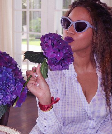 Sunglasses purple to Beyoncé on the account Instagram of @beyonce