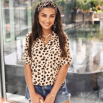 La camisa de leopardo H&M de Kamila en su cuenta de Instagram @kamilaofficiel