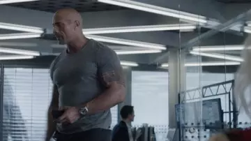 La montre portée par Luke Hobbs (Dwayne Johnson) dans le film Fast & Furious : Hobbs & Shaw