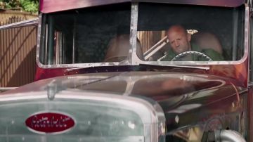 Peterbilt Plaque signalétique du camion conduit par Shaw (Jason Statham) dans Fast & Furious Présente: Hobbs & Shaw