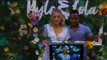 Ted Baker Polo en púrpura claro usado por Nate (Kristoff St. John) como se ve en The Young and the Restless 8 de agosto de 2019