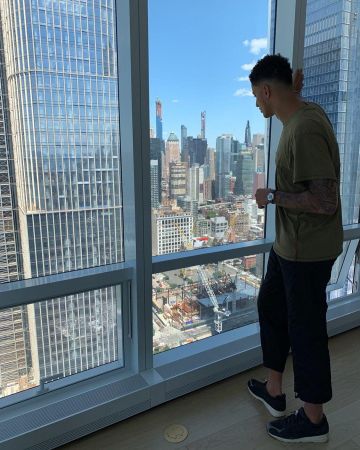 Sneakers Nike Air Skylon 2 Fear of God Black Sail Kyle Kuzma on the account Instagram of @kuz