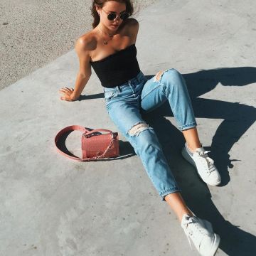 Las zapatillas blancas de Alexander McQueen que lució Zoe en su cuenta de Instagram @justezoe_ytb