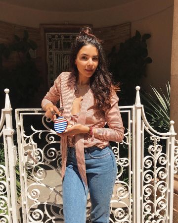 The bronzing powder on the account Instagram of @safia_ayad