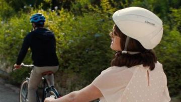 Limar Bicycle Helmet used by Josephine Chesterfield (Anne Hathaway) in The Hustle