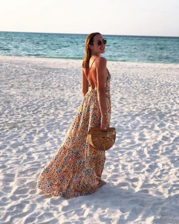 The print dress Rosy Ba&sh worn by Charlene to the account Instagram of @thebabooshka