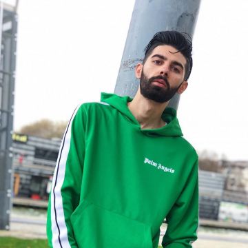 The sweat palm angels green worn by sostyle on his account Instagram @sostyle_off