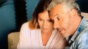 Blouse pale pink worn by Virginia Corkas (Audrey Looten) in Tomorrow belongs to us (Season 01 Episode 515)