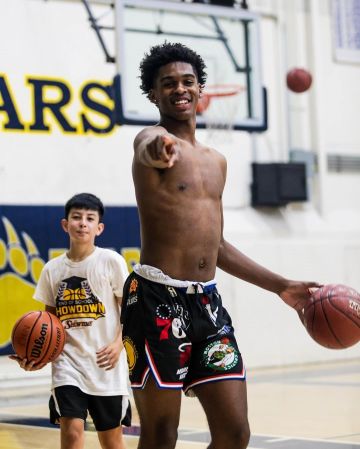 The Shorts Supreme Nike/NBA Josh Christopher on the account Instagram of @jaygup