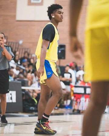 Sneakers basketball Nike Hyperdunk 2017 Low THE of Josh Christopher on the account Instagram of @jaygup