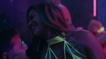 Les boucles d'oreilles de Ramona (Jennifer Lopez) dans Hustlers / Queens