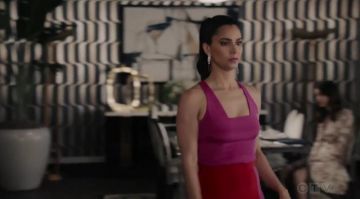 Cushnie et Ochs Color Block Silk Crepe Pink Pant worn by Gigi Mendoza (Roselyn Sánchez) in Grand Hotel (Season 01 Episode 09)