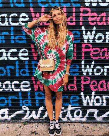 Sneakers Vans high tops black worn by Ines Duhard on his account Instagram @inesduhard