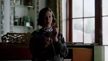 Asos Maternity Grey Sweater worn by Carol Pilbasian (Kristen Schaal) in The Last Man on Earth (Season 04 Episode 17)