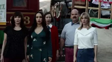 Rachel Comey Blue Jean usada por Melissa Chartres (January Jones) en The Last Man on Earth (Temporada 04 Episodio 18)