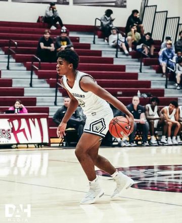 Sneakers Nike Air Fear Of God 1 Sail of Josh Christopher on the account Instagram of @jaygup