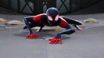 Le costume de Spider-Man noir et rouge de Miles Morales dans Spider-Man: New Generation