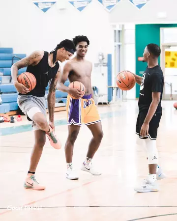 The Sneakers Nike Kobe A. D Shareef O'neal's account on the Instagram of @jaygup