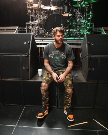 The pants camo of Alex Pall on the account Instagram of @alexpall