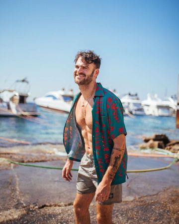 The swim Shorts grey Alex Pall on the account Instagram of @alexpall