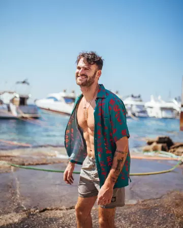 The swim Shorts grey Alex Pall on the account Instagram of @alexpall