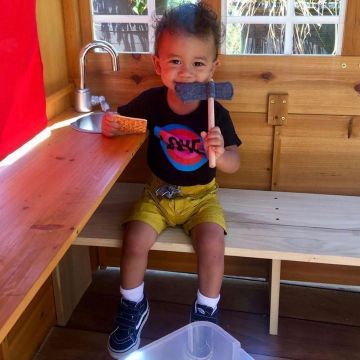 Vans Kids Sk8 Mid Reissue V worn by Miles Stephens Chrissy Teigen Instagram August 8, 2019