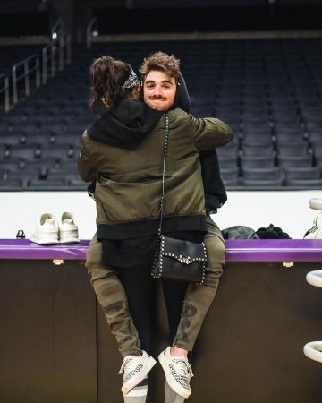 The Sneakers Vans Era 95 DX Fear of God White Black of Andrew Taggart on the account Instagram of @drewtaggart