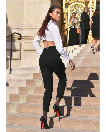 The shoes Louboutin worn by Zendaya on the account Instagram of @zendaya