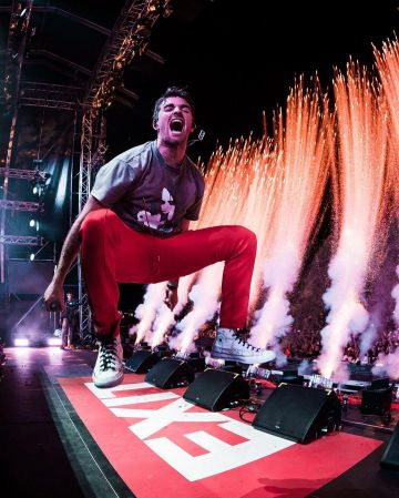 Andrew Taggart's Sneakers Converse Chuck Taylor All-Star 70s Hi Grid JW Anderson White en la cuenta de Instagram de @thechainsmokers