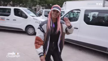 The jacket encuir basketball oversize of Shy'm (Shy'm) in The Song challenge