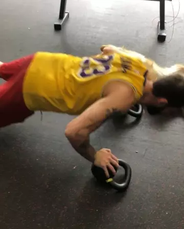 The men's Nike NBA LeBron James of Alex Pall on the account Instagram of @alexpall