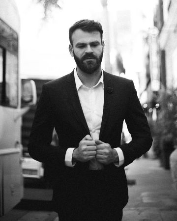 The blazer right black Alex Pall on the account Instagram of @alexpall